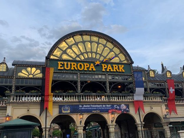 Entrée du parc à Europa-Park, situé en Allemagne à Rust